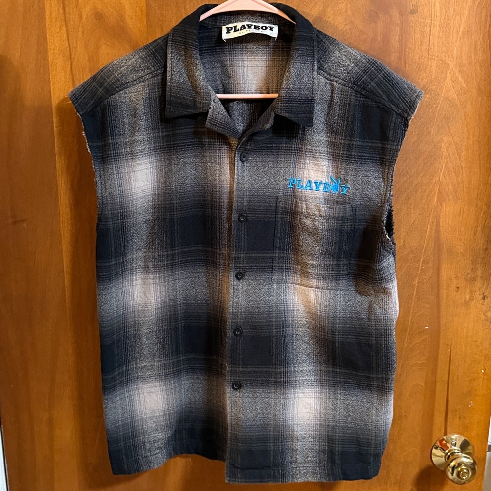 PLAYBOY Black and Gray Plaid Sleeveless Shirt - Picture 7 of 8